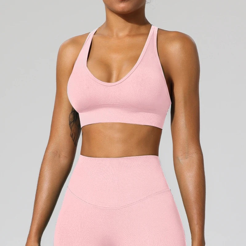 Light weight breathable sport bra