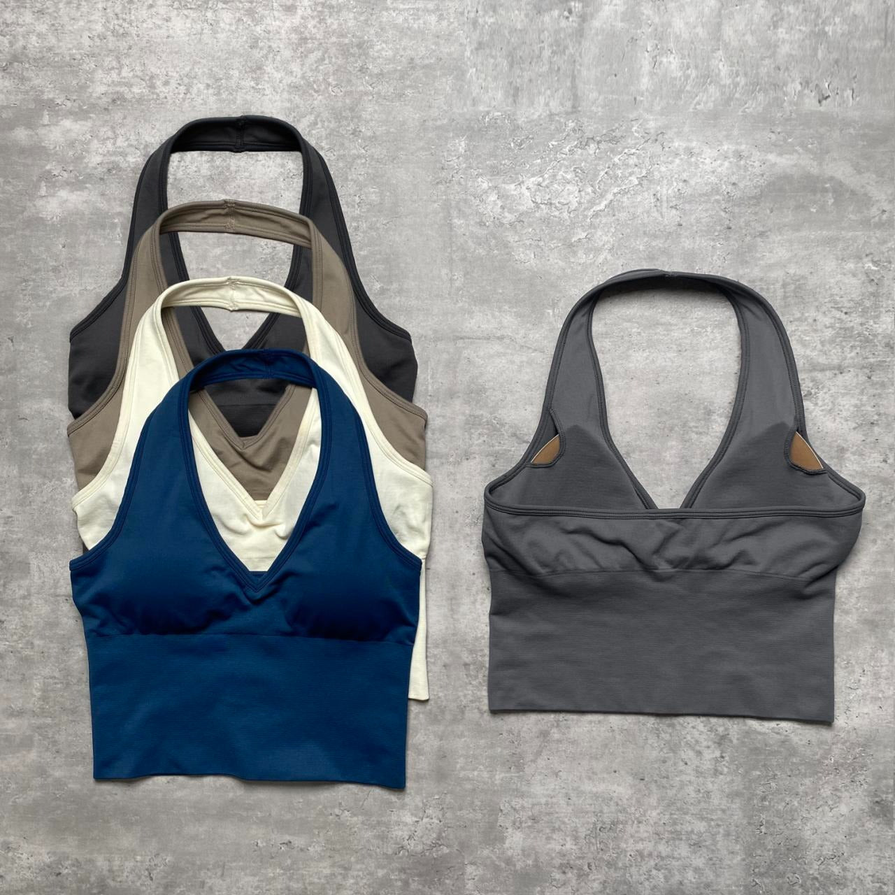 Seamless cut hollow neck yoga top